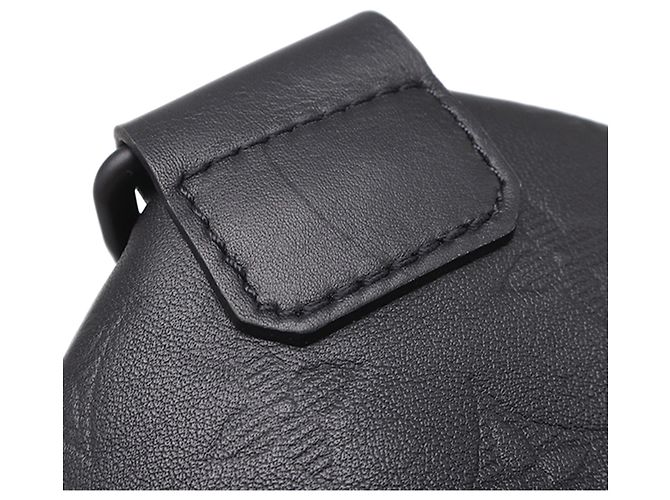 Borsa a tracolla Louis Vuitton Black Monogram Shadow Racer Nero - vista 7
