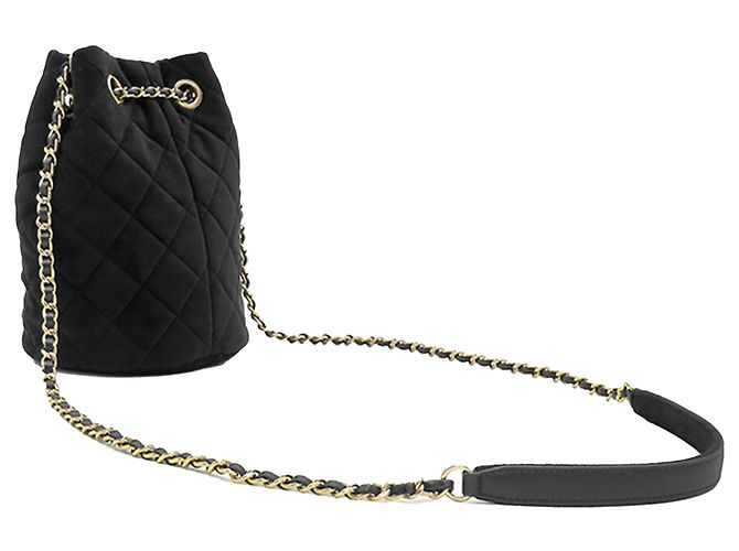 Borsa a secchiello Chanel Black Quilted Velvet Crystal Pearl Crush Nero - vista 2
