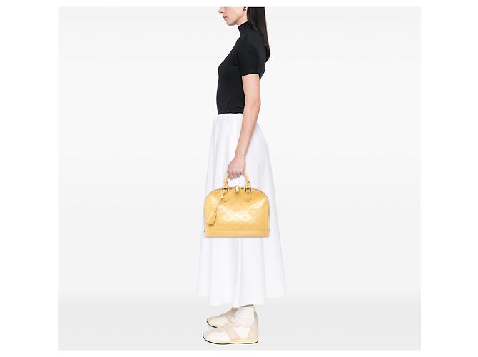Louis Vuitton Beige Monogram Vernis Alma PM - vista 7