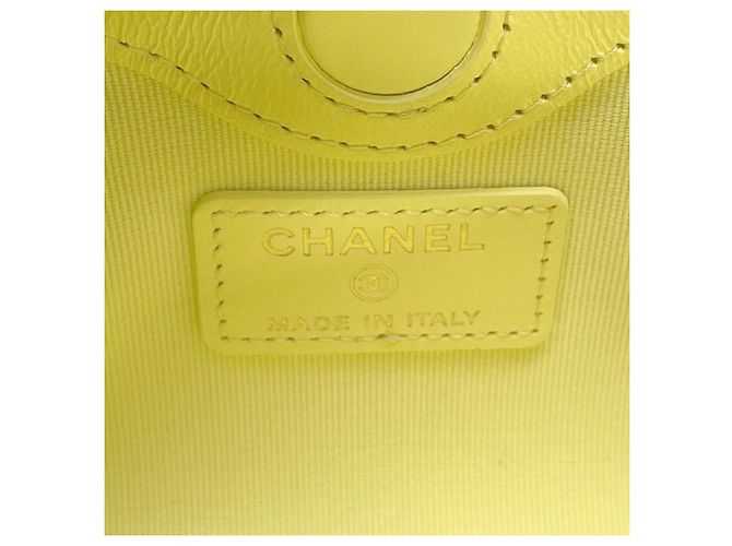 Timeless Borsa a tracolla Chanel Matelassé in agnello con catena Giallo - vista 12