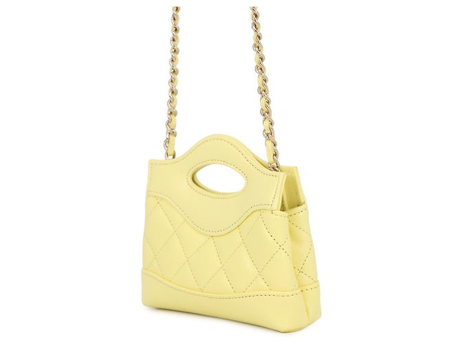 Timeless Borsa a tracolla Chanel Matelassé in agnello con catena Giallo - vista 2