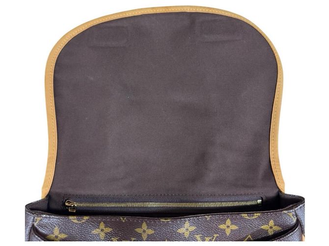 Borsa a tracolla Louis Vuitton Menilmontant PM Monogram Marrone - vista 10