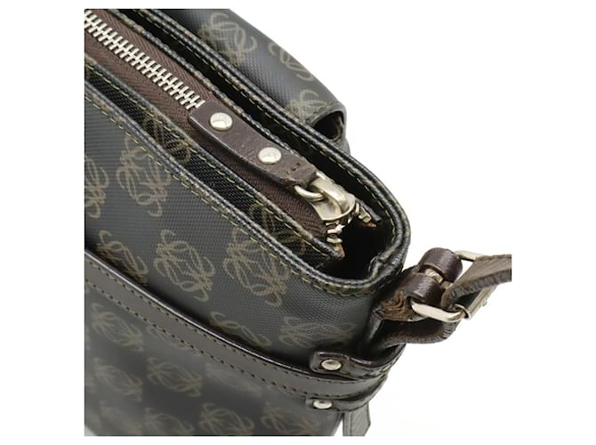 Borsa a tracolla Loewe Repeat Anagram Nero Marrone scuro - vista 7