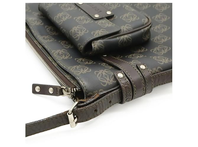 Borsa a tracolla Loewe Repeat Anagram Nero Marrone scuro - vista 9