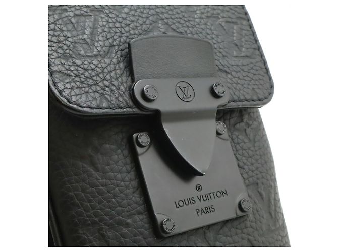 Portafoglio verticale S-Lock in pelle Monogram Taurillon Louis Vuitton Nero - vista 9