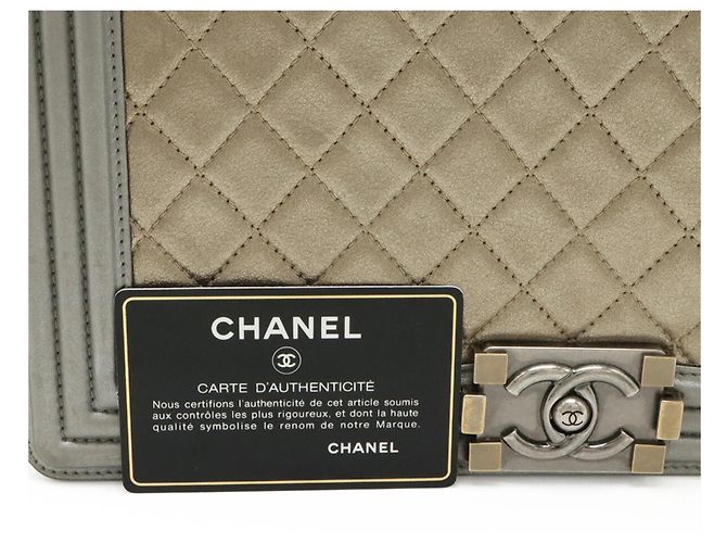 Borsa a Spalla Chanel Boy Chanel 28 Matelassé Marrone D'oro - vista 10