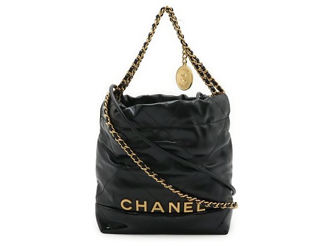 Borsa a tracolla Chanel 22 in pelle vernice nera Nero - vista 2