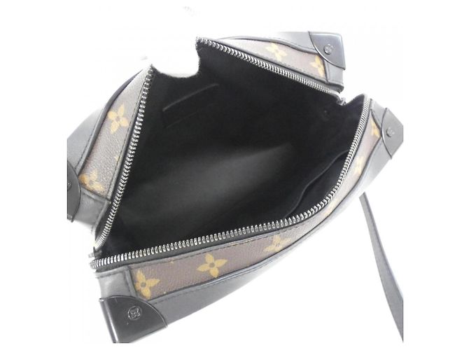 Borsa a tracolla Louis Vuitton Monogram Solar Ray Soft Trunk M44478 Marrone - vista 10