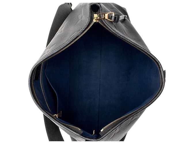 Borsa a tracolla Louis Vuitton Giant Monogram Empreinte CarryAll MM Nero - vista 6