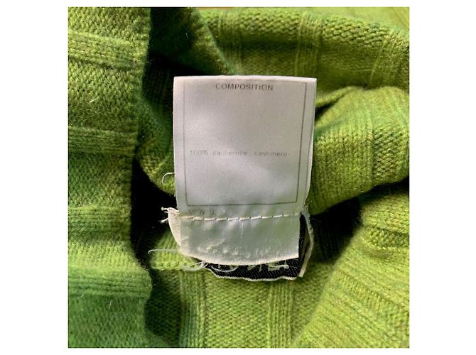 Suéter de cuello alto de cachemira verde con punto de ochos y canalé Chanel de los 90 - vista 7