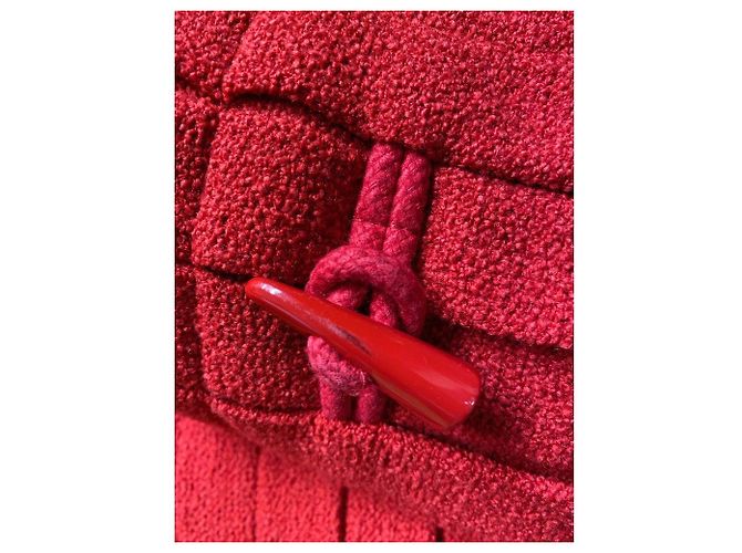 Abrigo con capucha de lana rojo Chanel con detalle de Camelia y botones Frog Roja - vista 6