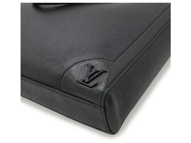 Valigetta Slim Taiga Louis Vuitton Nero - vista 3