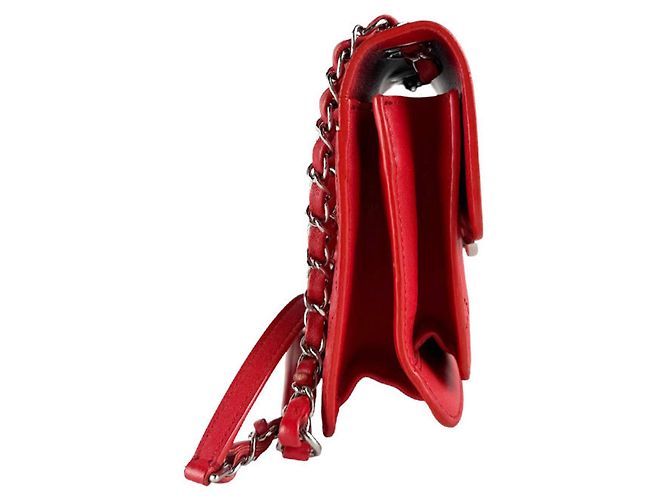 Borsa a tracolla in pelle rossa Chanel Rosso - vista 2