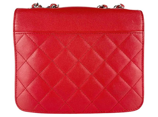 Borsa a tracolla in pelle rossa Chanel Rosso - vista 3