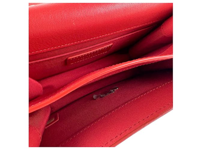 Borsa a tracolla in pelle rossa Chanel Rosso - vista 5