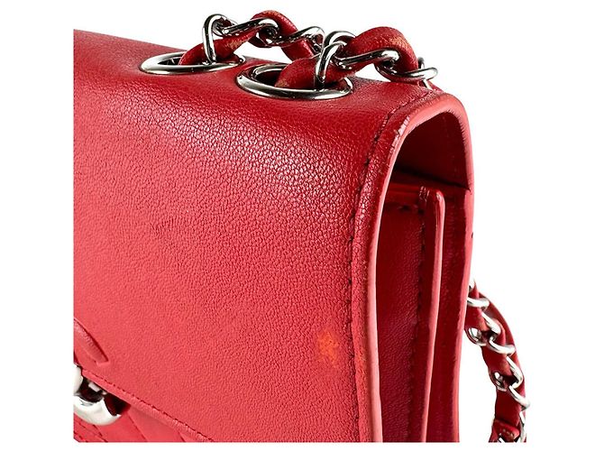 Borsa a tracolla in pelle rossa Chanel Rosso - vista 7