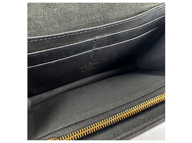Pochete Louis Vuitton Monogram Reverse Marrom Monograma - vista 5