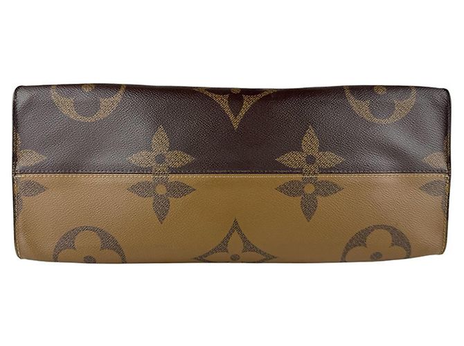 Borsa Louis Vuitton Monogram Giant OnTheGo GM Marrone Monogramma - vista 4