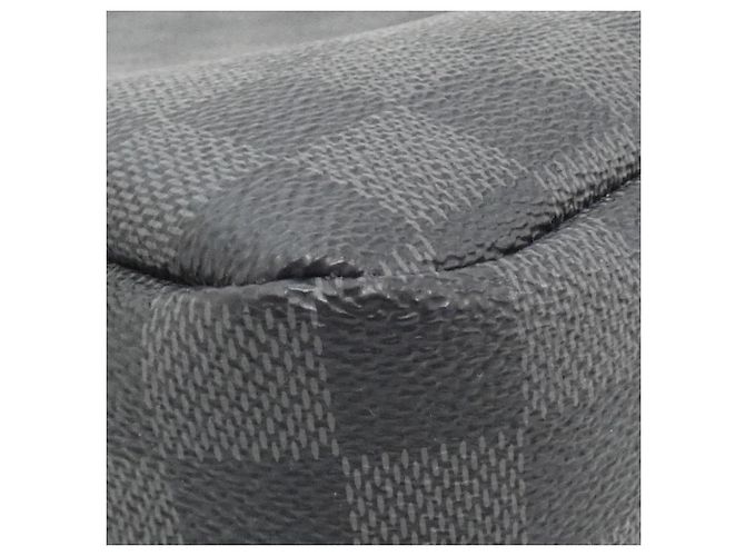 Borsa a tracolla Louis Vuitton Damier Graphite Avenue Damier ebene - vista 3