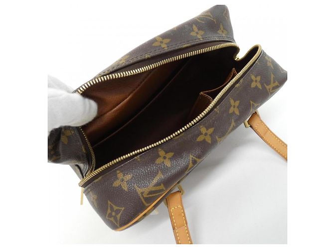 Louis Vuitton Monogram Cite MM Schultertasche Braun - Ansicht 7