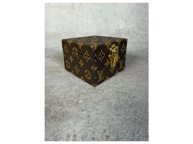 Louis Vuitton Mini Malle Écrin à Bague Monogram Marron Monogramme - vue 3