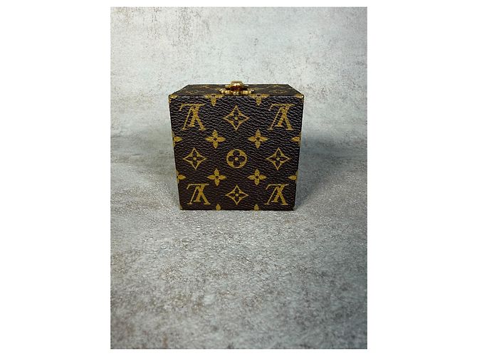 Louis Vuitton Mini Malle Écrin à Bague Monogram Marron Monogramme - vue 4