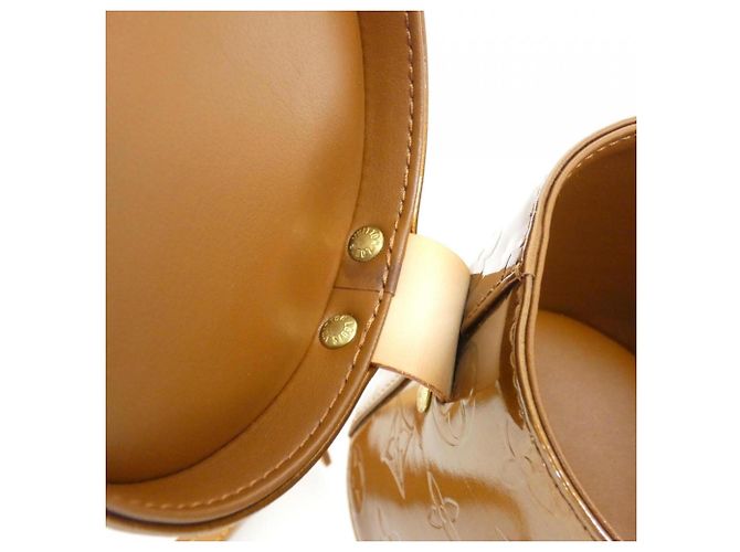Borsa a Spalla Louis Vuitton Vernis Astor Place Bronzo - vista 9