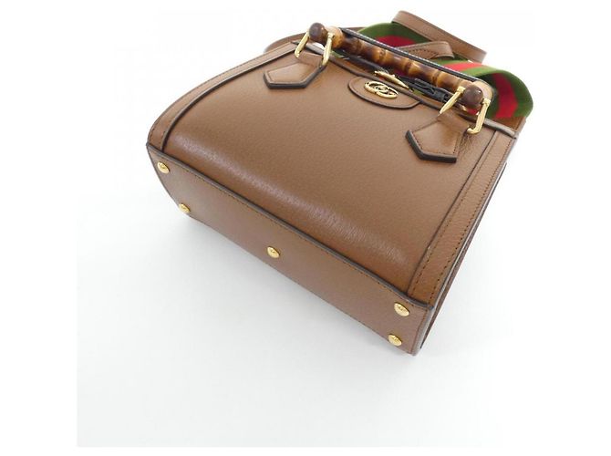Borsa Gucci Diana in pelle marrone - vista 3