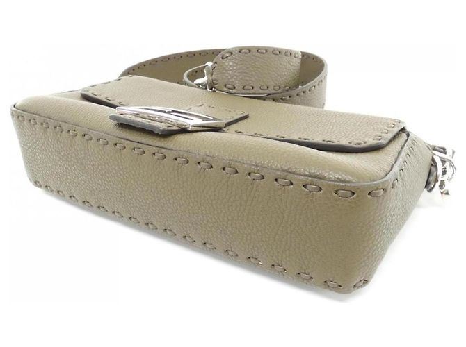 Borsa a tracolla Fendi SELLERIA Baguette Verde - vista 3