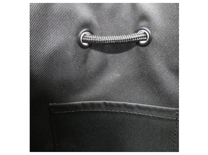 Zaino Louis Vuitton Taurillon Monogram Christopher PM Nero - vista 8