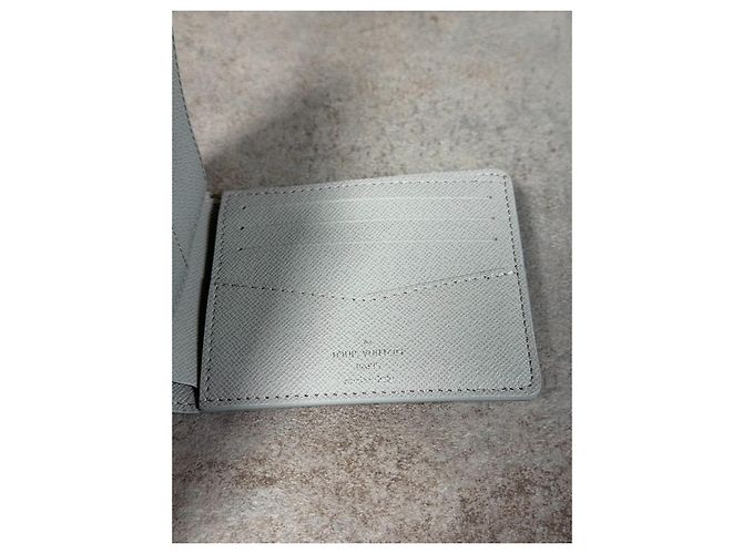Louis Vuitton Slender Wallet Monogram Gradient Pharrell Williams FW25 White Multiple colors - view 2