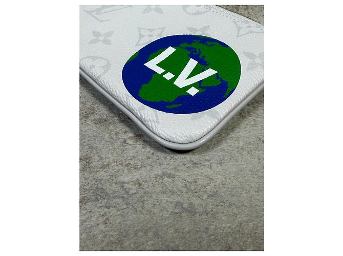 Louis Vuitton Pochette Clé Monogram White "Earth" Virgil Abloh Blanc Bleu Vert - vue 2
