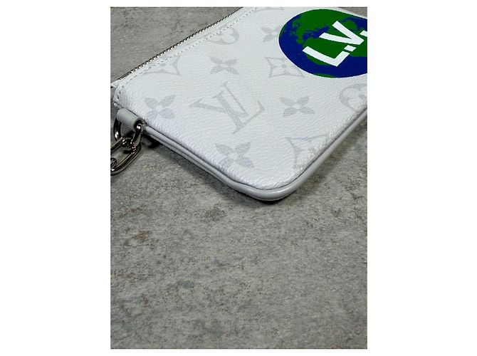 Louis Vuitton Pochette Clé Monogram White "Earth" Virgil Abloh Blanc Bleu Vert - vue 3