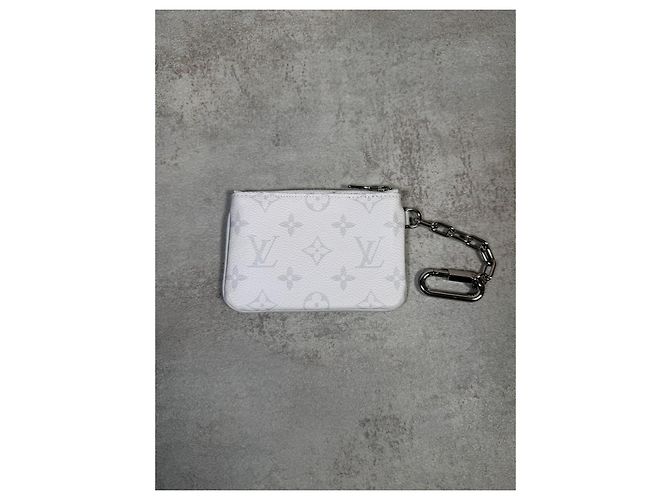 Louis Vuitton Pochette Clé Monogram White "Earth" Virgil Abloh Blanc Bleu Vert - vue 7