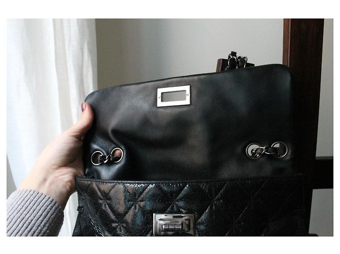 Chanel Borsa 2.55 in Pelle Craquelée Lucida Nero - vista 9