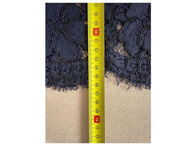 Sandro Paris Top de encaje floral azul marino con cuello blanco contrastado - vista 15