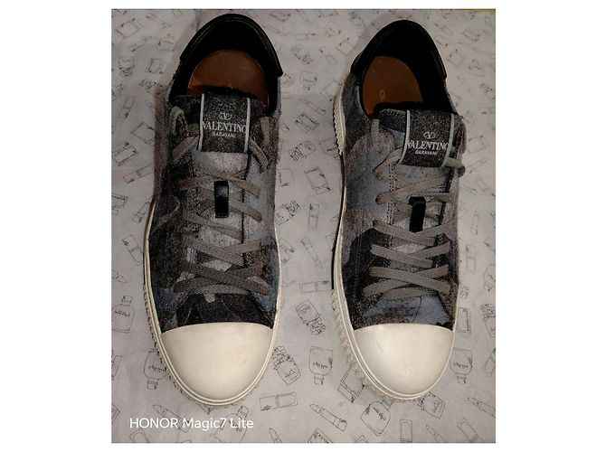 Sneakers Valentino Garavani Camouflage Nero Bianco Grigio - vista 10