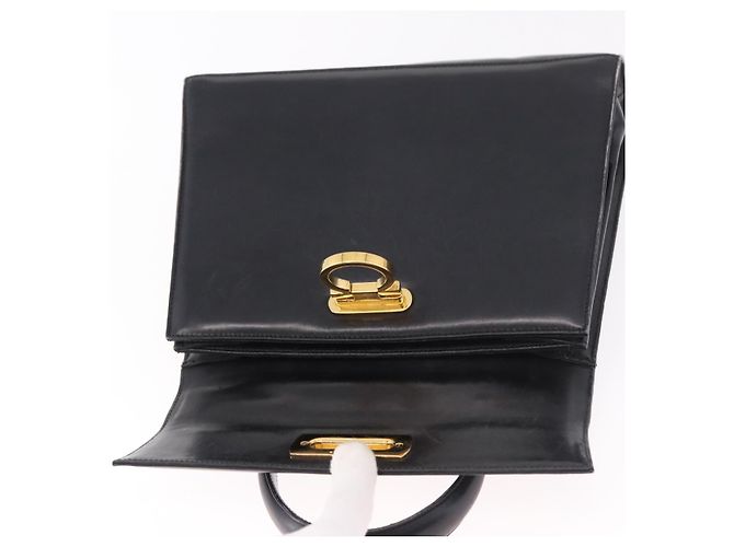 Borsa a Mano Salvatore Ferragamo Gancini in Pelle Nera e Oro Auth 183947 Nero D'oro - vista 15