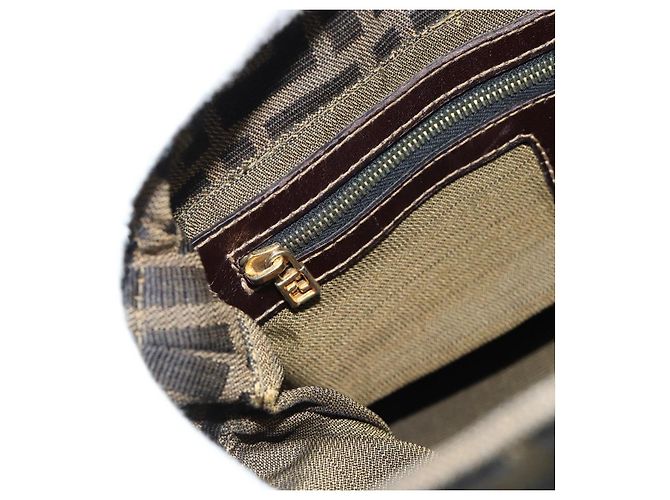 FENDI Zucca Canvas Mamma Baguette Shoulder Bag Black Brown Auth 183031V Marrone Nero - vista 19