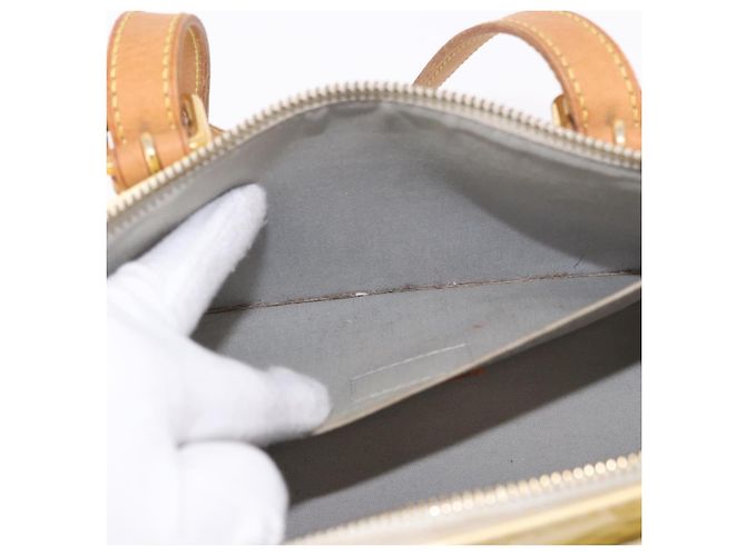 LOUIS VUITTON Monogram Vernis Rosewood Avenue Bag Perle M93508 LV Auth 183680 - vista 21