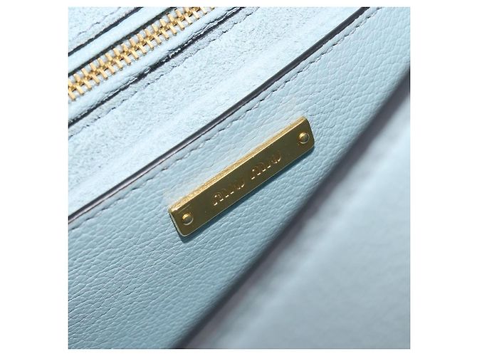 Borsa a Spalla Miu Miu in Pelle Azzurro Oro Auth 183635M D'oro Blu chiaro - vista 21