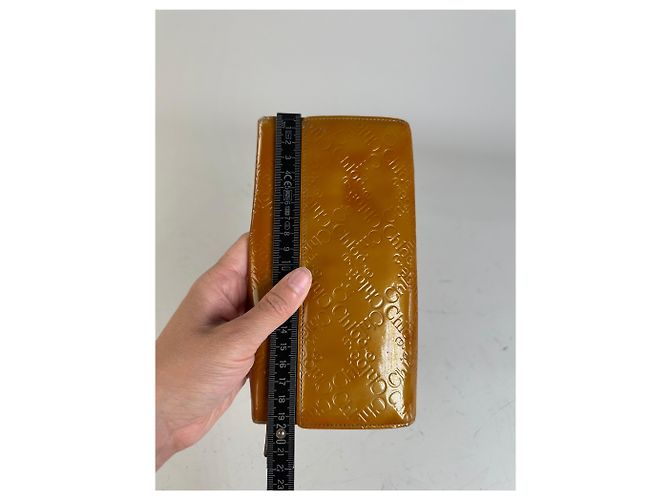 Vintage Chloé Textured Leather Wallet Yellow Gold - view 6
