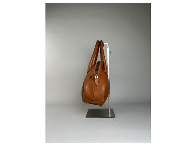 Vintage Givenchy Schultertasche aus genarbtem Leder Braun Gold - Ansicht 4