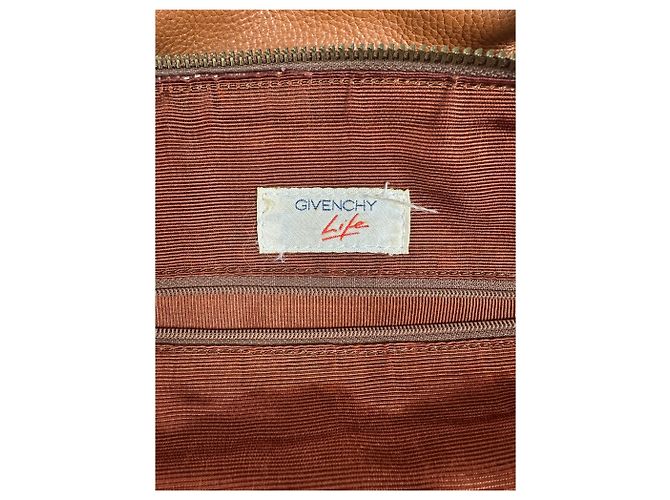 Vintage Givenchy Schultertasche aus genarbtem Leder Braun Gold - Ansicht 5