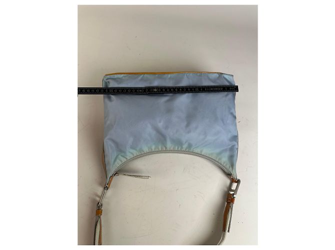 Vintage Prada Nylon Schultertasche Hellblau Gelb Silber - Ansicht 10