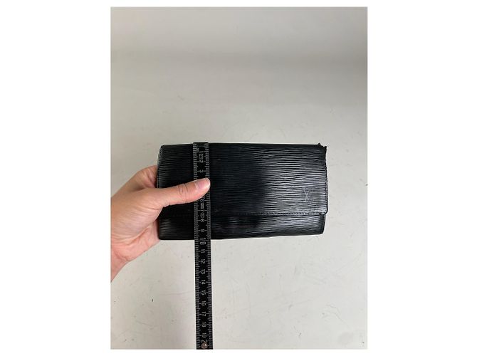 Vintage Louis Vuitton Epi Leder Clutch Schwarz Silber - Ansicht 10