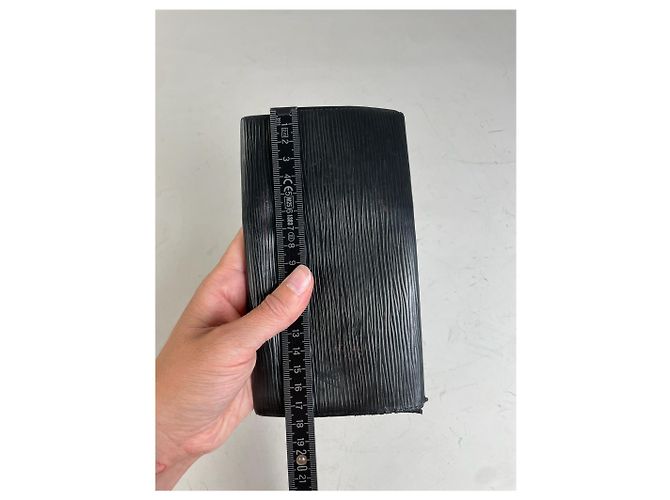 Vintage Louis Vuitton Epi Leder Clutch Schwarz Silber - Ansicht 9