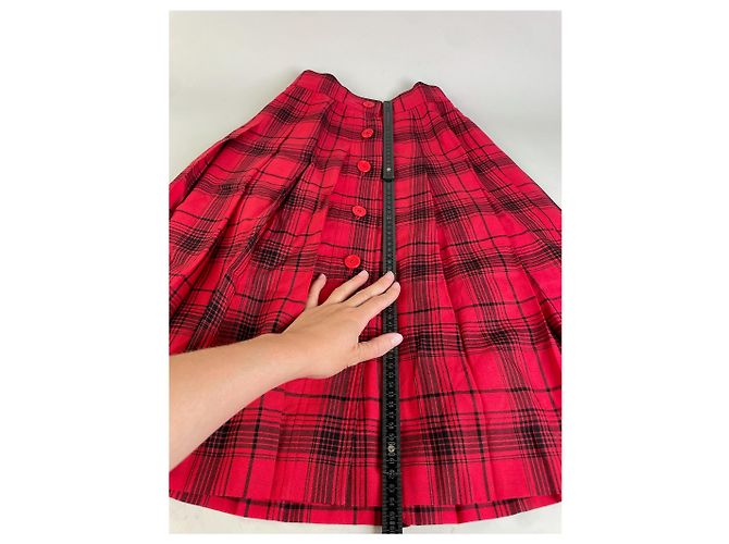 Yves Saint Laurent Gonna in cotone a quadri vintage Saint Laurent Rosso Nero M - vista 9
