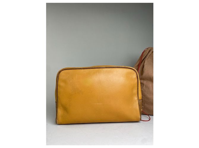 Beauty case in pelle vintage Loewe Giallo Oro - vista 10