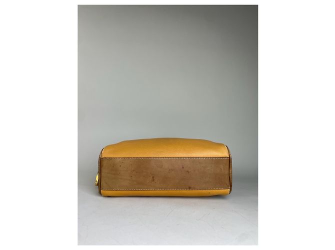 Beauty case in pelle vintage Loewe Giallo Oro - vista 6